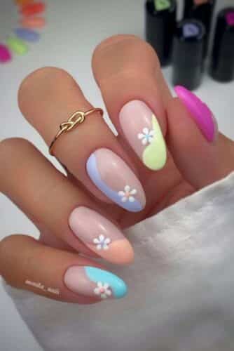 Spring nail art French